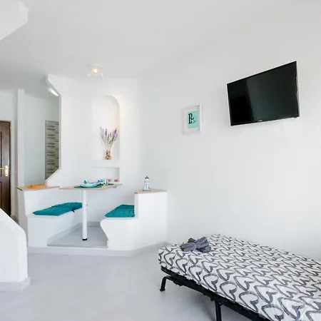 Apartman With A View *